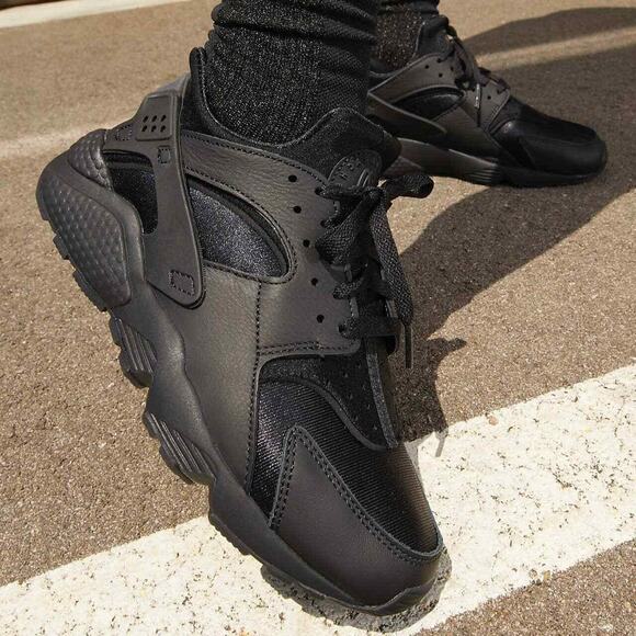 NIKE Air Huarache DH4439-001 Sneaker Shoes Black - Women's 10 - Picture 10 of 10